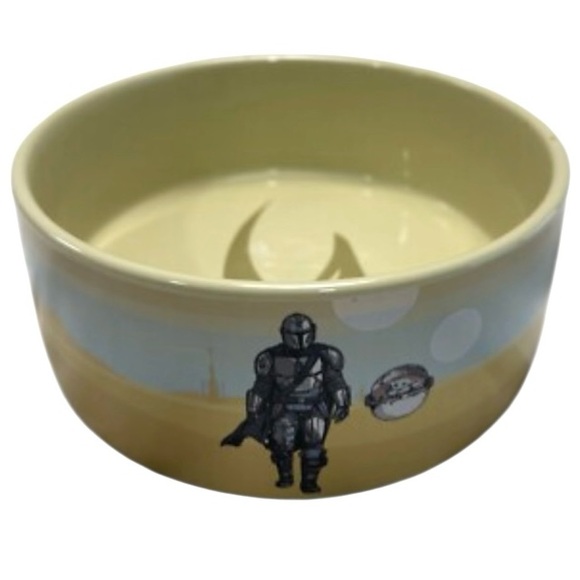 New Mandalorian Child Desert Dog Bowl - Picture 1 of 6